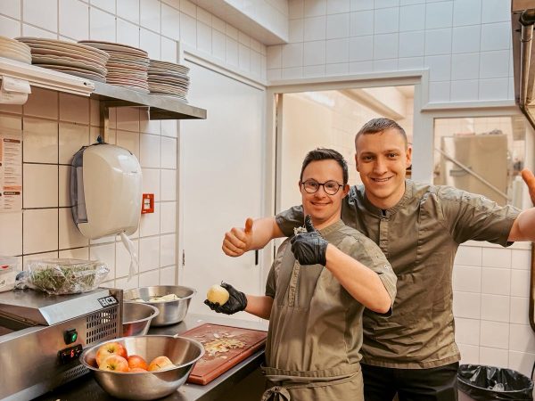 6b842cbd-6ac8-4d2a-800e-eb6ffaa0431c